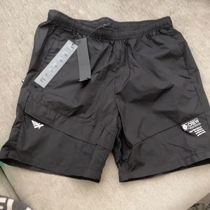 Brand new paper plane black shorts size xl